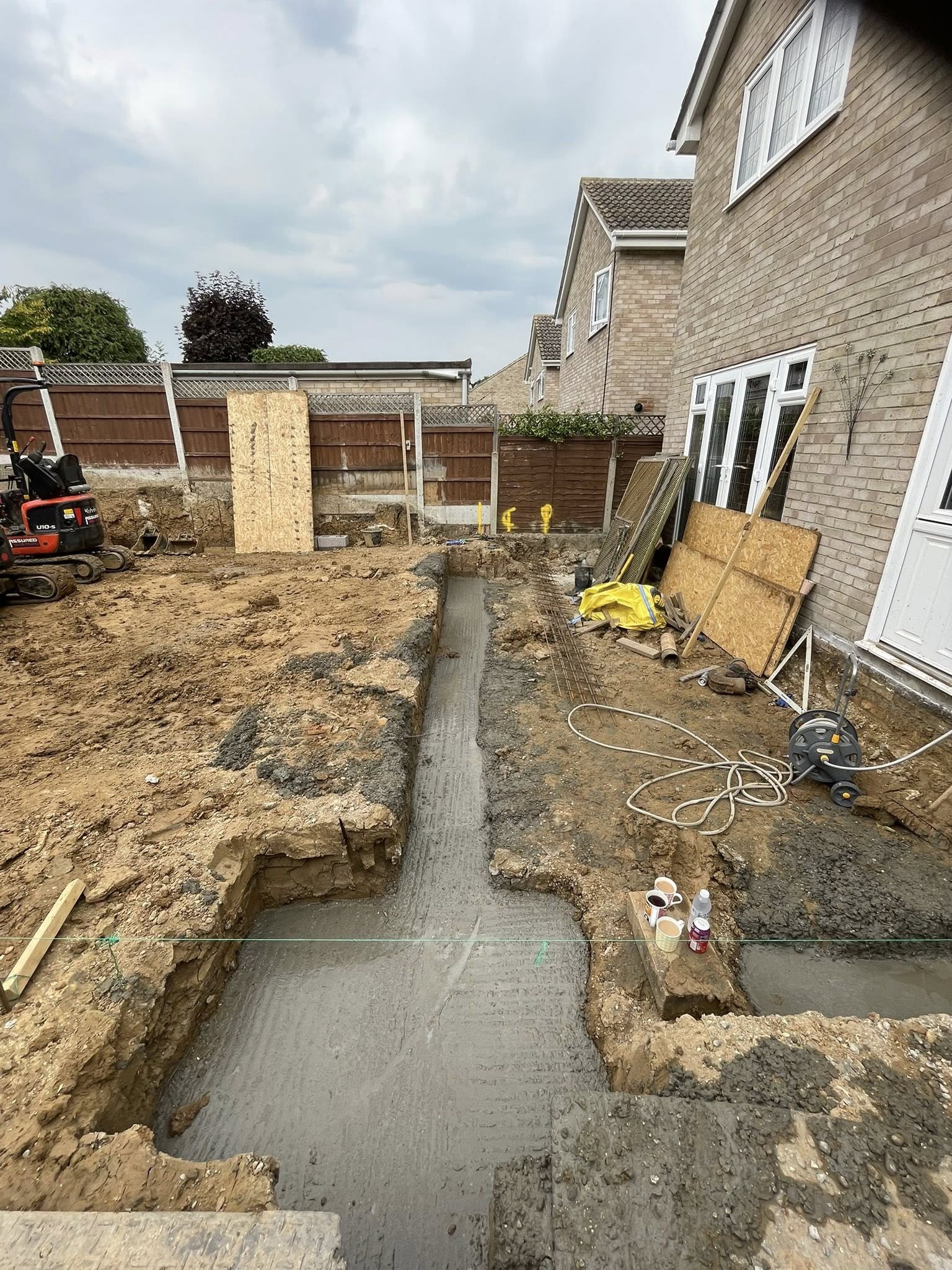 New foundations with poured concrete in Basildon | Essex | Kent | London | Hertfordshire